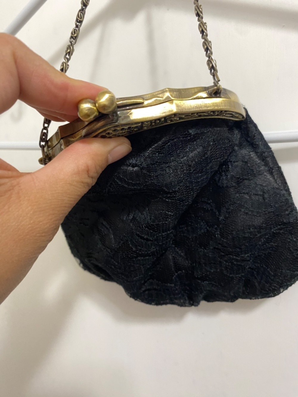Black Lace Goth Hand Purse - Picture 2 of 6